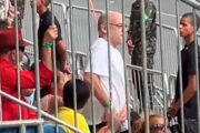 Público pede fim da escala 6×1 no desfile de 7 de Setembro