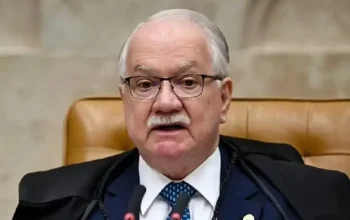 Advogado expõe contradição de Fachin em decisões sobre Mendonça e Moraes
