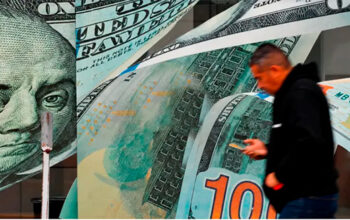Dólar fecha em alta com tensão no mercado antes de novos dados do caso Master