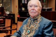 Ex-presidente Sarney viaja a SP para check-up após diagnóstico de pneumonia e ser internado