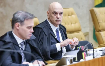 Senadores articulam impeachment de Mendonça em meio a crise no STF