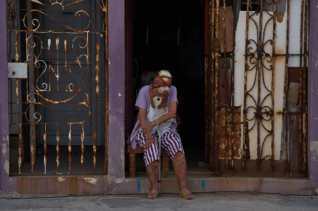 Sob cerco dos EUA, Cuba sofre novo apagão nacional e milhões ficam sem luz