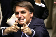 STM avança em processo que pode tirar a patente de Jair Bolsonaro