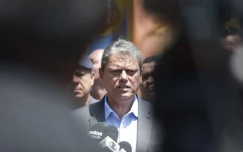 TJ-SP barra contratação de professores temporários pelo governo Tarcísio