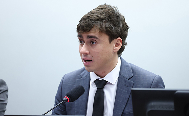 TSE manda Nikolas apagar post em que distorce fala de Lula sobre exame de toque