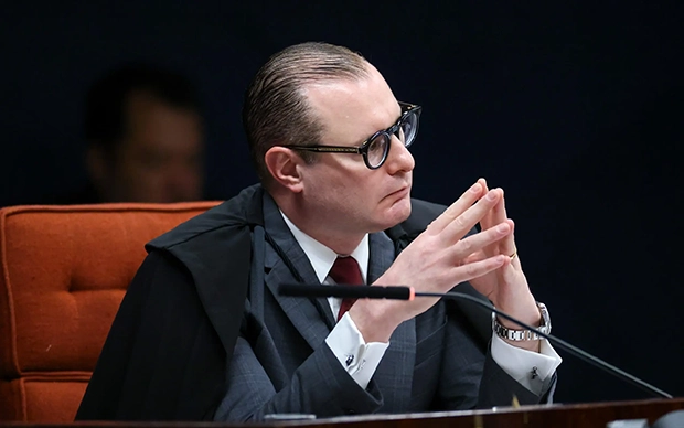 Zanin nega liminar de Alessandro Vieira para instalar CPI do Master no Senado
