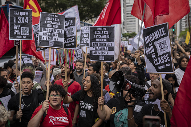 Alcolumbre pauta fim da escala 6×1 para terça-feira