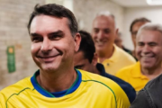 Além do PM matador de Ana Clara, Flávio Bolsonaro foi advogado de outros PMs acusados de matar inocentes