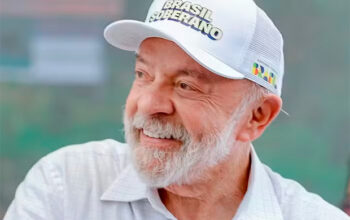 “Amanhã começa uma nova eleição”, diz Lula, após resultado do primeiro turno