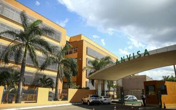 Anvisa proíbe venda de cosméticos e manda recolher gel falsificado