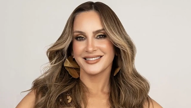 Bolsonarista Claudia Leitte tem título cancelado e não poderá votar