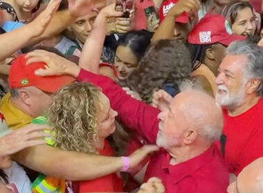 CNT/MDA: Lula vence Flávio Bolsonaro em eventual segundo turno por 47,3% a 43,1%