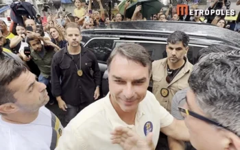 Com derrota, Flávio ficará sem cargo público e sem foro após 24 anos