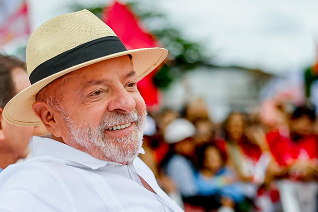Datafolha: católicos, mulheres e idosos reforçam vantagem de Lula na reta final