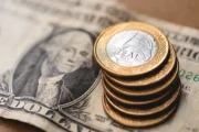 Dólar cai e Ibovespa sobe nesta sexta em meio às expectativas eleitorais