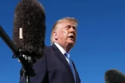 Donald Trump diz que não vai "se envolver" após Flávio se autodeclarar presidente