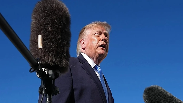 Donald Trump diz que não vai "se envolver" após Flávio se autodeclarar presidente