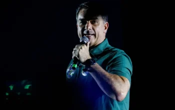 Em festa com garotas de programa na pandemia, Flávio ganhou Rolex de empresa que queria vender vacinas