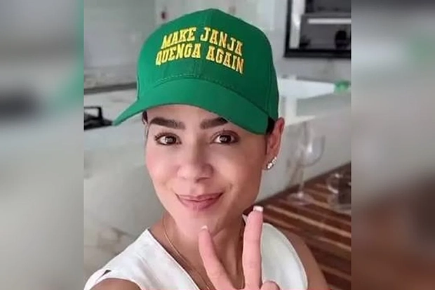 Esposa de ex-prefeito pede desculpas após usar boné “Make Janja Quenga Again”