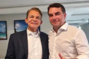 Flávio Bolsonaro fugiu por cidade que tem aliado como prefeito, como o general Silva  de Nova Iguaçú