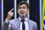 “Impeachment é inegociável”: Nikolas ameaça Moraes