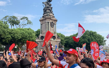 Largo de São Sebastião avermelhou neste domingo, 11, em favor da reeleição de Lula