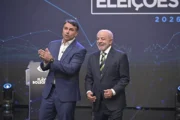 Lula dobra a aposta e aceita as condicionantes de Flávio Bolsonaro para abrir sigilos