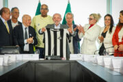 Lula regulariza CT Rei Pelé e Santos pagará R$ 145 mil por mês
