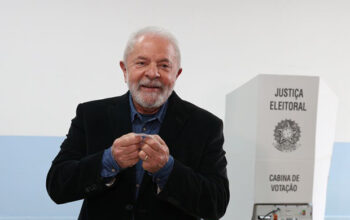 Lula teve mais votos que Flávio nas 2.033 seções com local alterado para o 2º turno