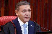 Ministros veem favorecimento a Flávio Bolsonaro em decisões de Kassio no TSE