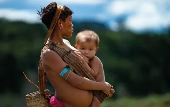 Mulheres Yanomami lançam manifesto contra Flávio Bolsonaro