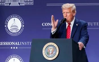 Nova secretária de imprensa da Casa Branca é demitida por Trump após 5 dias