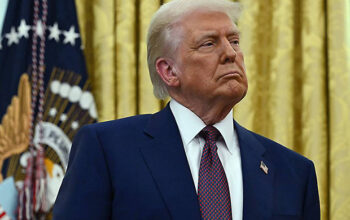NYT diz que vitória de Flávio Bolsonaro ampliaria influência de Trump na América Latina