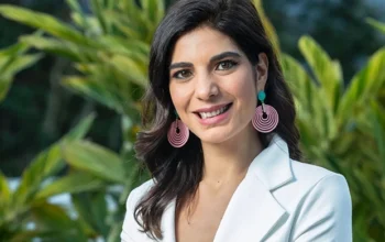 O abraço de Sadi em Tarcísio e Daniella Marques que revoltou web