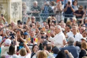 Papa Leão XIV homenageia Nossa Senhora Aparecida em audiência no Vaticano