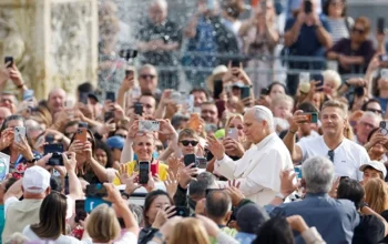 Papa Leão XIV homenageia Nossa Senhora Aparecida em audiência no Vaticano