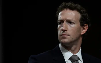 Parlamentares dos EUA cobram Zuckerberg por favorecimento da Meta a Flávio Bolsonaro