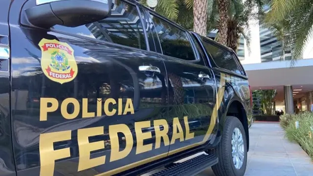PF faz buscas em SP e DF após fechamento de embaixada dos EUA