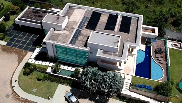 PF investiga empréstimo do BRB a Flávio Bolsonaro para compra de mansão de R$ 6 milhões