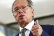 PF investiga Paulo Guedes por suspeita de crime contra o sistema financeiro