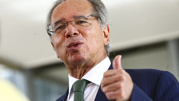 PF investiga Paulo Guedes por suspeita de crime contra o sistema financeiro