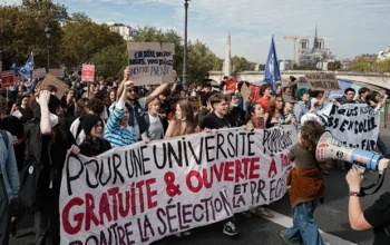 Protestos na França tem ataque a prefeituras e atos em diversas cidades