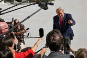 Trump diz acompanhar as eleições do Brasil “muito de perto”