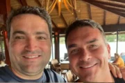 PF investiga bets, voos e empresas em sociedade entre Flávio Bolsonaro e Willer Tomaz