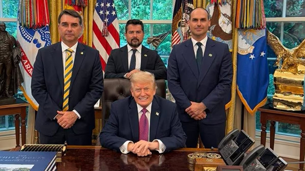 Governo Trump libera US$ 1 milhão para ações contra o STF e cita lobby de Eduardo