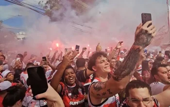São Paulo leva 49 mil ao Morumbis e quebra recorde do futebol feminino