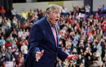 Trump diz que EUA vão virar a França se democratas vencerem eleições
