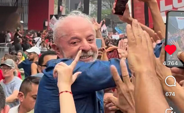 Vox Brasil põe Lula à frente de Flávio com 46,4% contra 44,6%